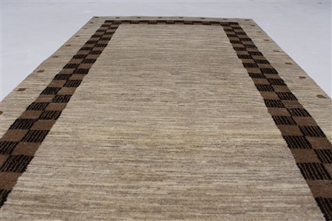 Gabbeh Beige Hand Knotted 30 X 52 Area Rug 250-27658 Image 1