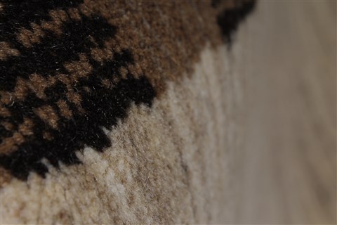 Gabbeh Beige Hand Knotted 30 X 52 Area Rug 250-27658 Image 7