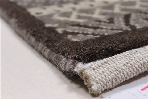 Gabbeh Grey Hand Knotted 30 X 50 Area Rug 250-27666 Image 5