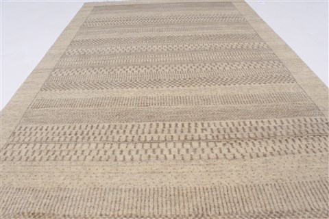 Gabbeh Beige Hand Knotted 30 X 52 Area Rug 250-27672 Image 3