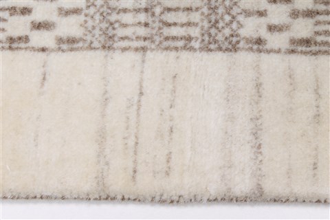 Gabbeh Beige Hand Knotted 211 X 410 Area Rug 250-27689 Image 4