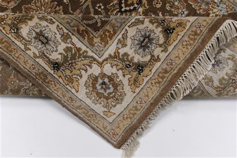 Kashan Beige Hand Knotted 40 X 62 Area Rug 250-27865 Image 1