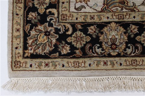 Kashan Beige Hand Knotted 41 X 60 Area Rug 250-27868 Image 8