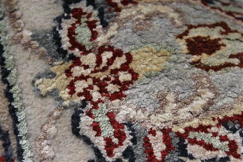 Tabriz Beige Hand Knotted 42 X 60 Area Rug 250-27872 Image 10