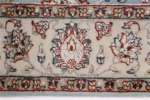 Tabriz Beige Hand Knotted 42 X 60 Area Rug 250-27872 Image 3
