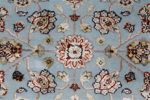 Tabriz Beige Hand Knotted 42 X 60 Area Rug 250-27872 Image 4