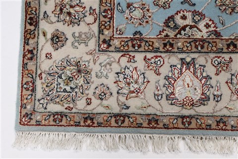Tabriz Beige Hand Knotted 42 X 60 Area Rug 250-27872 Image 5