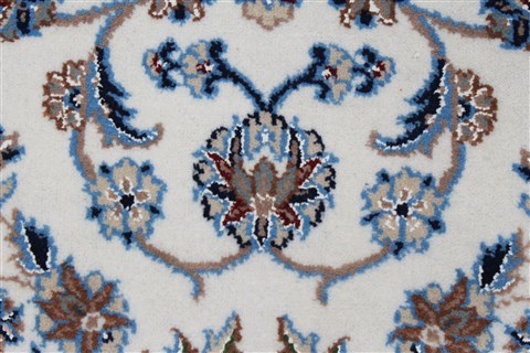 Nain Blue Hand Knotted 41 X 62 Area Rug 250-27876 Image 8