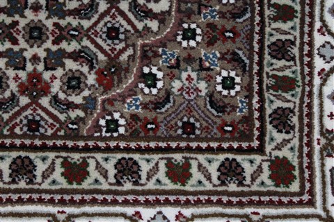 Mahi Beige Hand Knotted 41 X 63 Area Rug 250-27877 Image 8