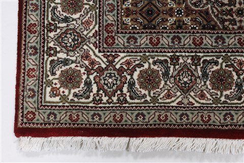 Mahi Beige Hand Knotted 41 X 61 Area Rug 250-27879 Image 4