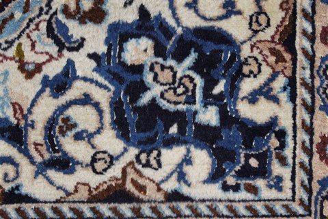 Nain Blue Hand Knotted 66 X 98 Area Rug 100-27899 Image 12