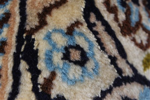 Nain Blue Hand Knotted 66 X 98 Area Rug 100-27899 Image 14