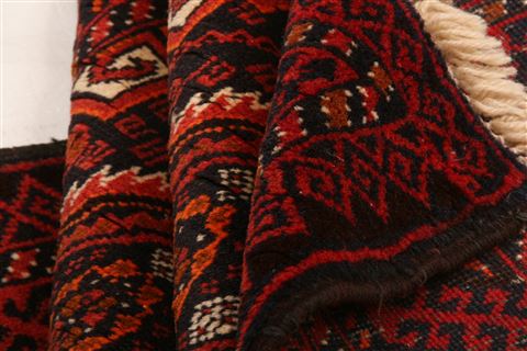 Baluch Red Hand Knotted 30 X 58 Area Rug 100-27926 Image 2