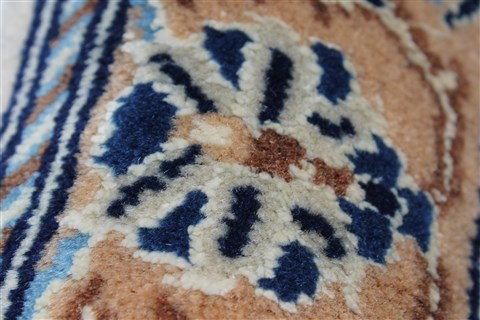 Nain Beige Hand Knotted 83 X 125 Area Rug 100-27947 Image 13