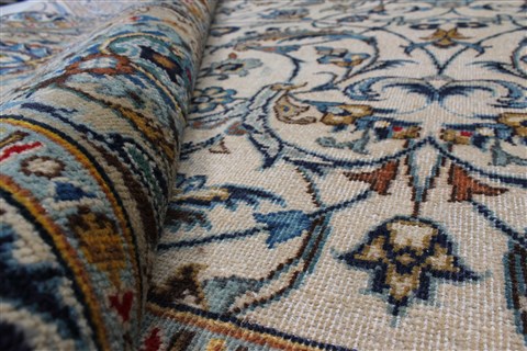 Kashan Blue Hand Knotted 88 X 142 Area Rug 100-27948 Image 6