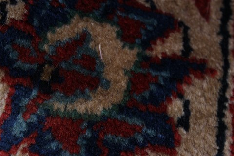 Yazd Blue Hand Knotted 81 X 114 Area Rug 100-27949 Image 2
