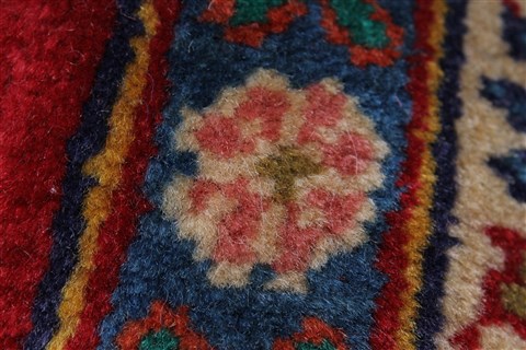 Mashad Red Hand Knotted 64 X 100  Area Rug 100-27950 Image 3