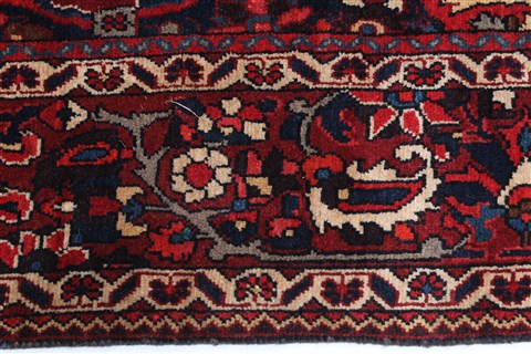 Bakhtiar Red Hand Knotted 73 X 108 Area Rug 100-27953 Image 8
