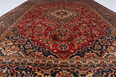 Kashan Red Hand Knotted 64 X 95 Area Rug 100-27957 Image 2