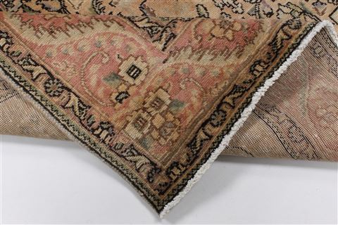 Tabriz Purple Hand Knotted 66 X 86 Area Rug 100-27958 Image 3