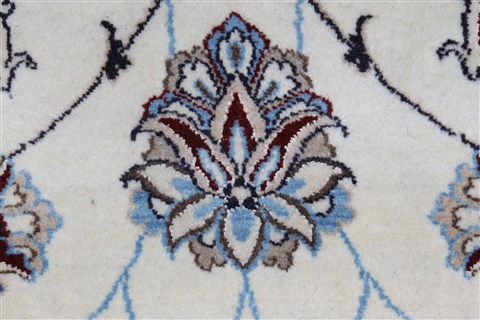 Nain Blue Hand Knotted 68 X 101 Area Rug 100-27966 Image 11