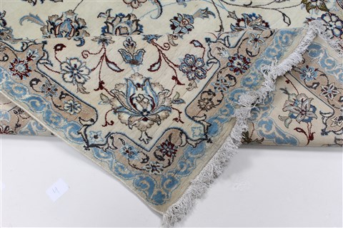 Nain Blue Hand Knotted 68 X 101 Area Rug 100-27966 Image 2