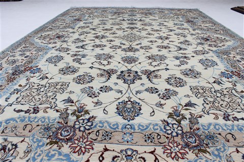 Nain Blue Hand Knotted 68 X 101 Area Rug 100-27966 Image 4