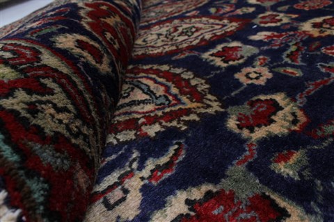 Tabriz Blue Hand Knotted 98 X 128 Area Rug 100-27970 Image 2