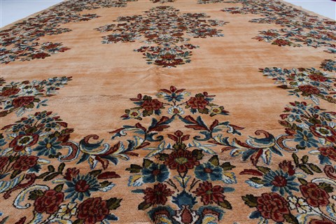 Kerman Cream Hand Knotted 100 X 149 Area Rug 100-27980 Image 24