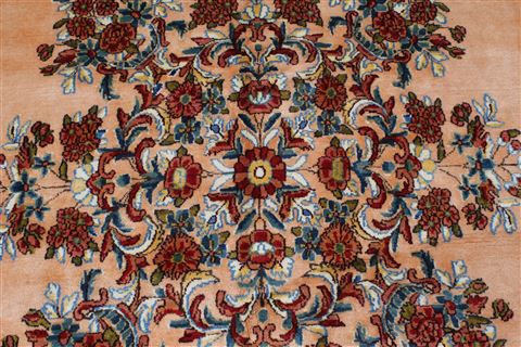 Kerman Cream Hand Knotted 100 X 149 Area Rug 100-27980 Image 8