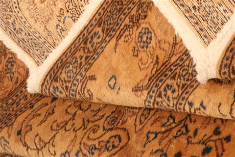 Kayseri Brown Hand Knotted 68 X 99 Area Rug 253-27992 Image 3