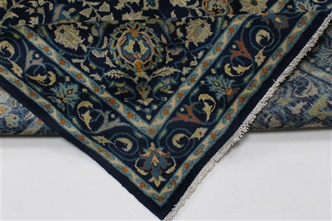 Kashan Beige Hand Knotted 103 X 166 Area Rug 100-27998 Image 2