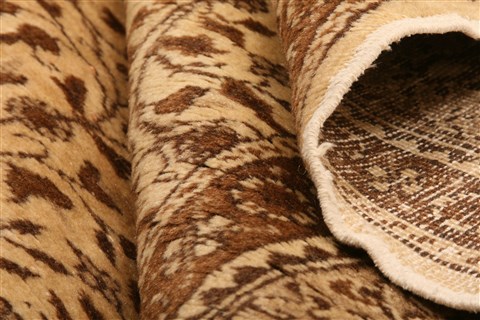 Kayseri Brown Hand Knotted 66 X 94 Area Rug 253-28002 Image 2