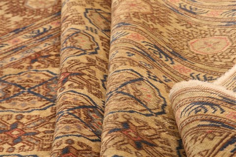 Kayseri Brown Hand Knotted 76 X 1010 Area Rug 253-28004 Image 2