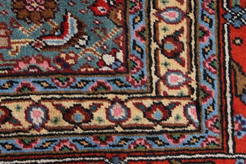 Tabriz Red Hand Knotted 98 X 123 Area Rug 100-28006 Image 15