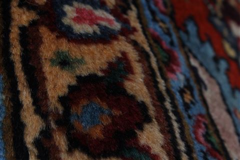 Tabriz Red Hand Knotted 98 X 123 Area Rug 100-28006 Image 1