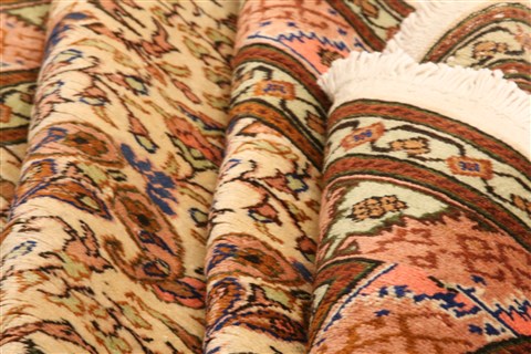 Kayseri Yellow Hand Knotted 66 X 95 Area Rug 253-28008 Image 2