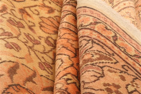 Kayseri Red Hand Knotted 75 X 119 Area Rug 253-28009 Image 3