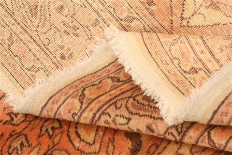 Kayseri Red Hand Knotted 75 X 119 Area Rug 253-28009 Image 4