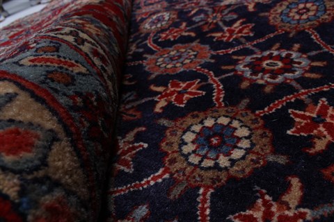 Varamin Blue Hand Knotted 82 X 109 Area Rug 100-28011 Image 2