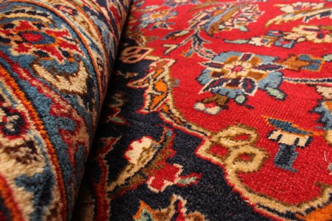 Kashan Red Hand Knotted 98 X 128 Area Rug 100-28018 Image 5