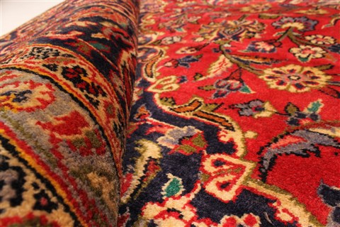 Kashan Red Hand Knotted 94 X 132 Area Rug 100-28022 Image 1