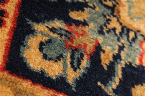 Isfahan Red Hand Knotted 87 X 126 Area Rug 100-28028 Image 13