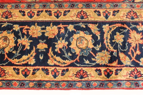 Isfahan Red Hand Knotted 87 X 126 Area Rug 100-28028 Image 6
