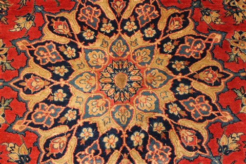 Isfahan Red Hand Knotted 87 X 126 Area Rug 100-28028 Image 7