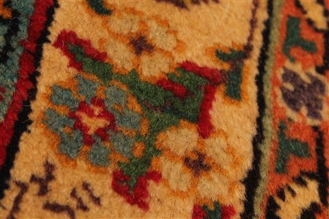 Tabriz Green Hand Knotted 101 X 126 Area Rug 100-28030 Image 2