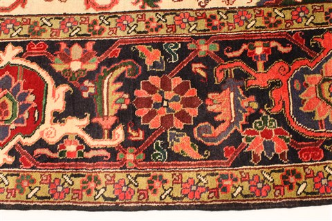 Heriz Beige Hand Knotted 128 X 188 Area Rug 100-28031 Image 9