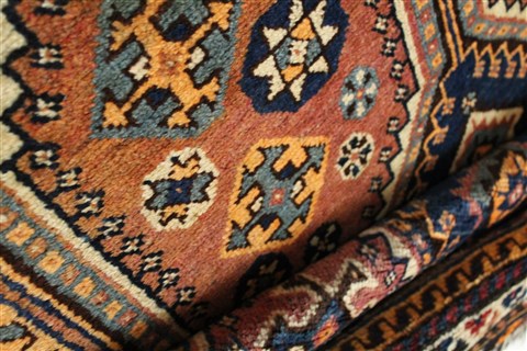 Shiraz Brown Hand Knotted 310 X 69 Area Rug 400-28038 Image 5