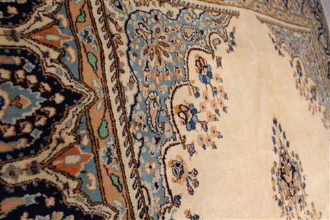 Kerman Yellow Hand Knotted 74 X 102 Area Rug 400-28048 Image 14