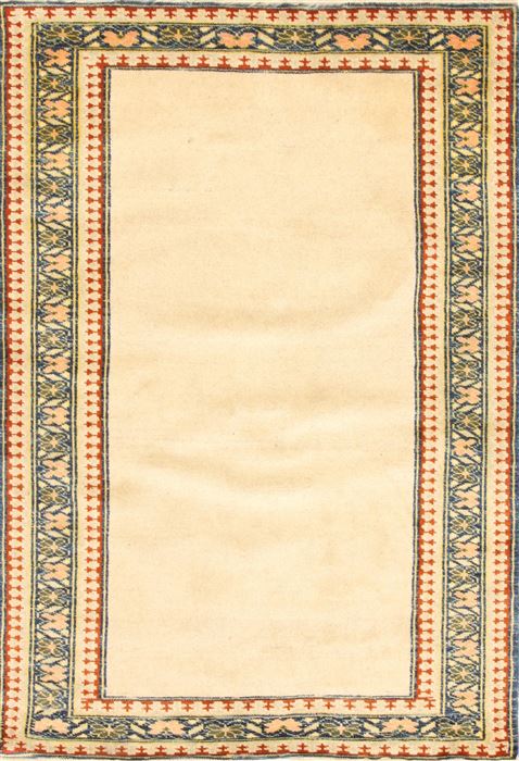 Shiraz Beige Hand Knotted 34 X 48 Area Rug 100-28055 Image 0